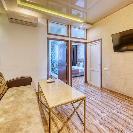 Aleppo Hotel Erivan Exterior foto