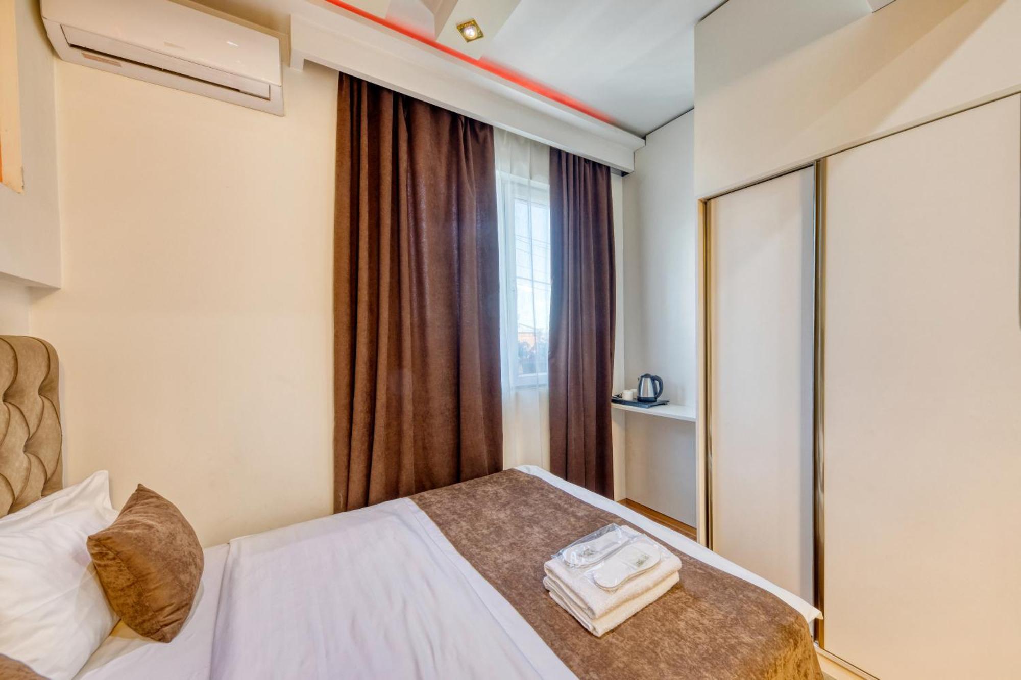 Aleppo Hotel Erivan Exterior foto
